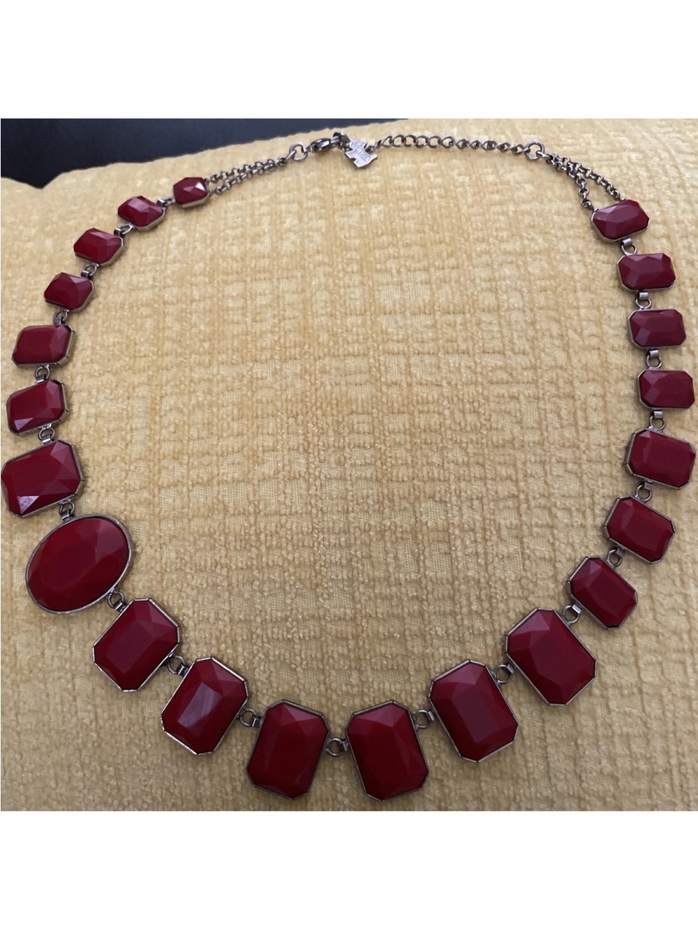 Bold Red Faceted Statement choket or Collar/Necklace with Silver-Tone Chain
